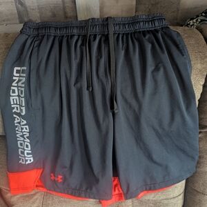 Under Armour Men's Black and Red Shorts